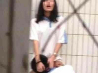 初中生天台野战遭曝光_艳照门_两性健康
